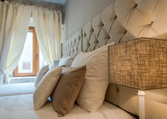 Jupiter Lux Rooms
